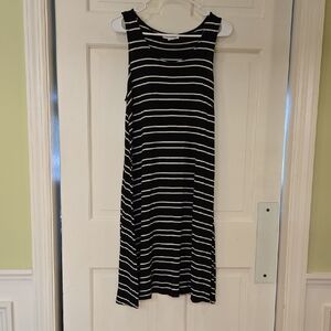 Motherhood Black and White Sleeveless Midi Sundress